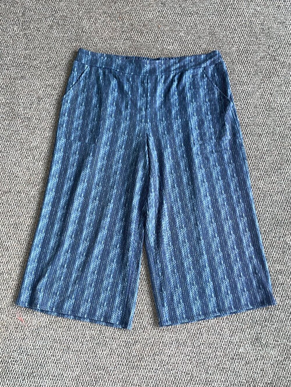 Women's CATO Wide Leg Cropped Pants 22/24W Navy